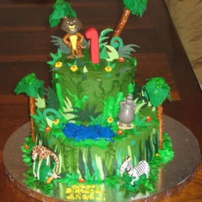Madagascar Birthday Cake