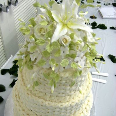 White And Green Floral Wedding Cake