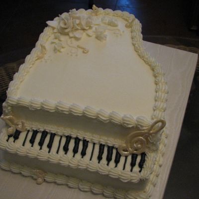 Piano Cake