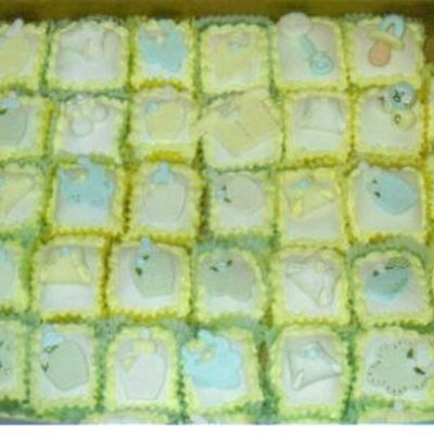 Baby Shower Petit Fours