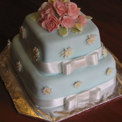 Blue Cake With Pink Roses