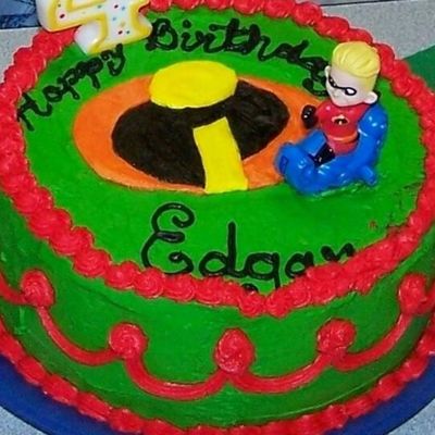 Round Incredible Cake