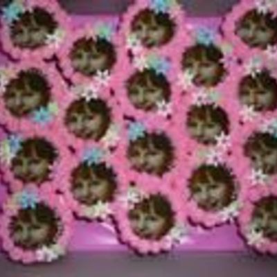 Picture Cupcakes