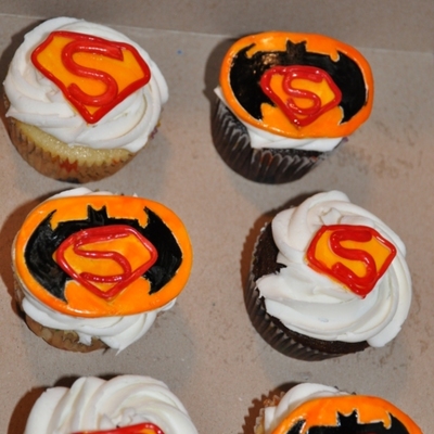 Superman & Batman Cupcakes
