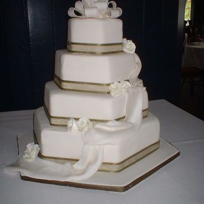 Kristie & Hans' Wedding Cake