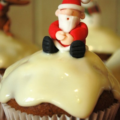 Santa Cupcake