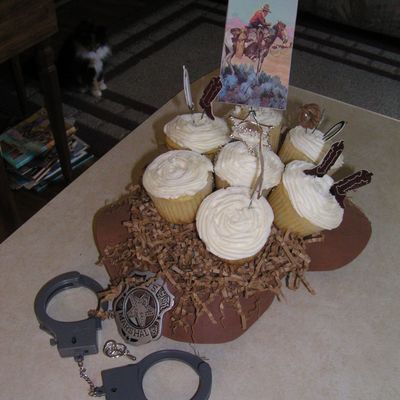 Cowboy Cupcake Bouquet