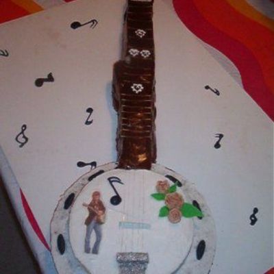 Banjo Cake For Friend's 40Th Birthday
