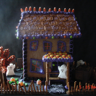 Haunted House Gingerbread