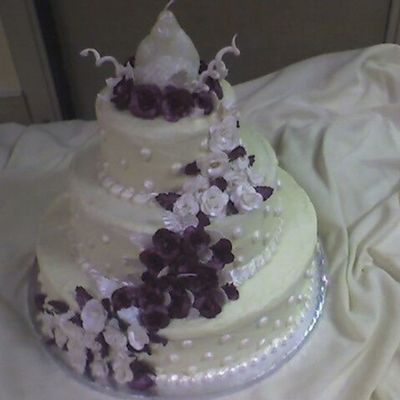 Burgundy And White Roses For Coptic Egyptian Wedding