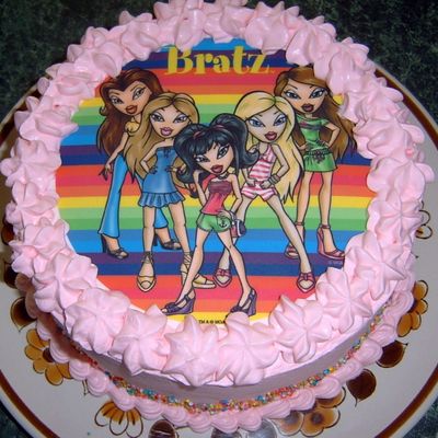 Taylors_8Th_Bday_Bratz_Cake_.jpg