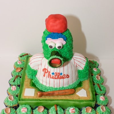 Philly Phanatic Cake