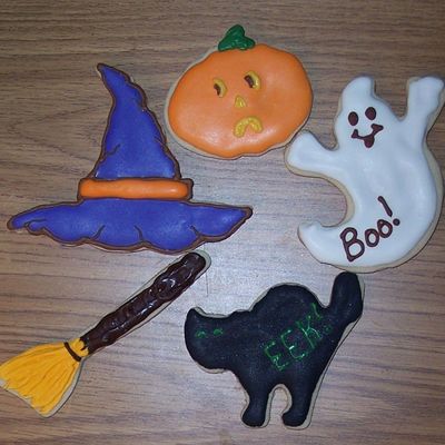 Hats, Ghosts, Pumpkins And Brooms