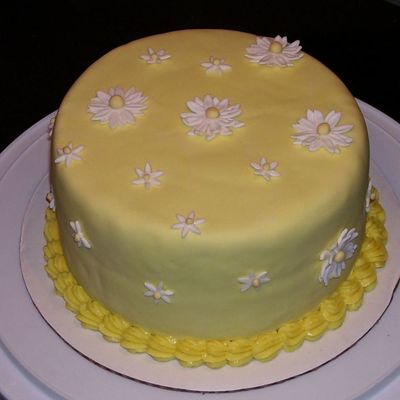 Daisy Cake