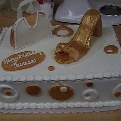 Gold Gumpaste Shoe And Purse
