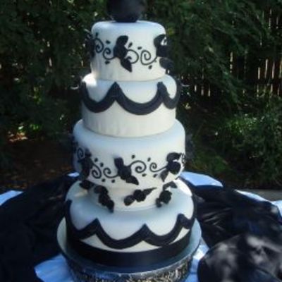Black And White Wedding Cake