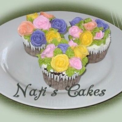 Colourful Roses Cupcake