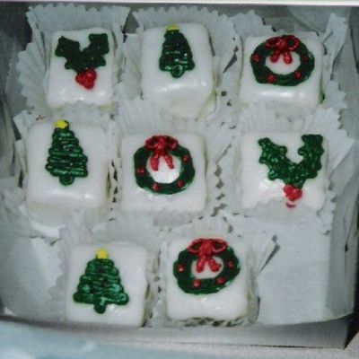 Christmas Petit Fours