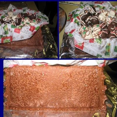 Cake Balls In Candy Box