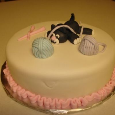Knitting Kitty Cake