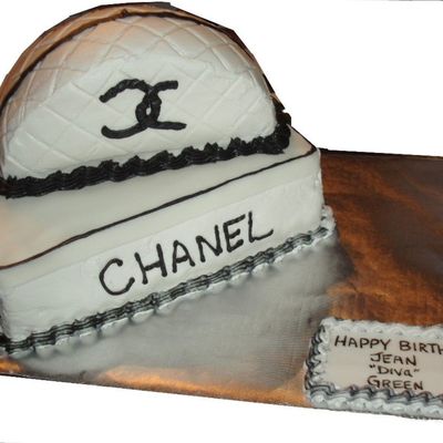 Chanel_Shoe_Box_Cake.jpg