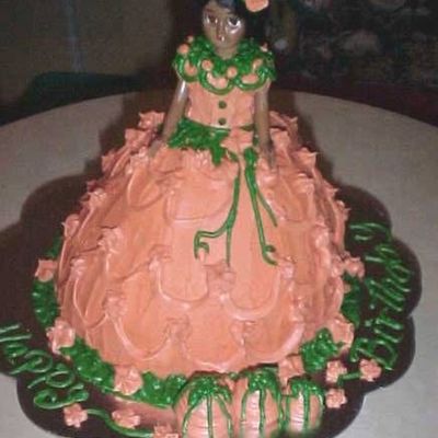 Sharon_Doll_Cake_Front.jpg