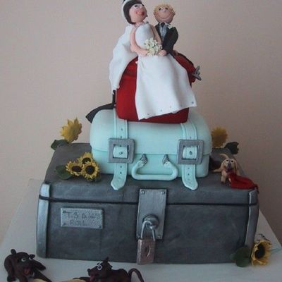 Suitcase Wedding Cake