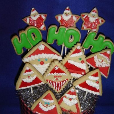 Santa Cookie Bouquet