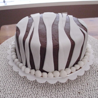 Practice Fondant Zebra Cake