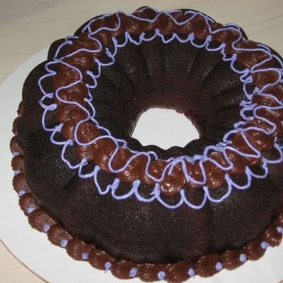 Decorated Bundt Cake