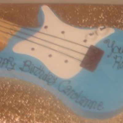 Guitar Cake