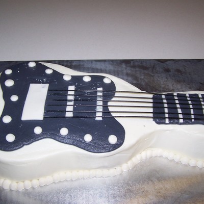 Guitar Cake
