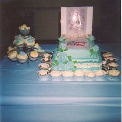 Church Cake And Cupcakes