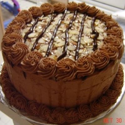 Chocolate Caramel And Almond Cake
