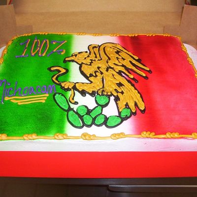 100% Michoacan Mexico Flag Cake