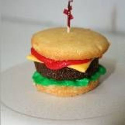 Hamburgers (Cupcakes), Anyone?