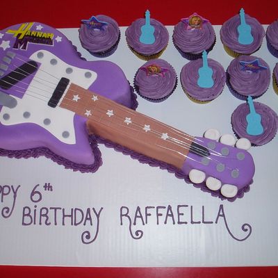 Hannah Montana Guitar Cake