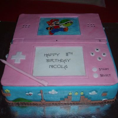 Nintendo Ds + Mario Brothers Cake