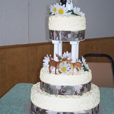 Camoflage Wedding Cake