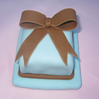 Small Cake - Blue And Brown
