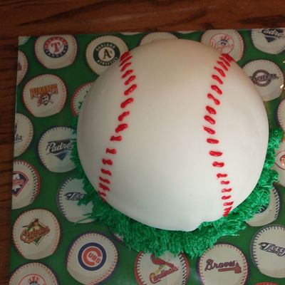 Baseball Cake