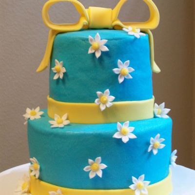 Tiniest Tiered Cake!