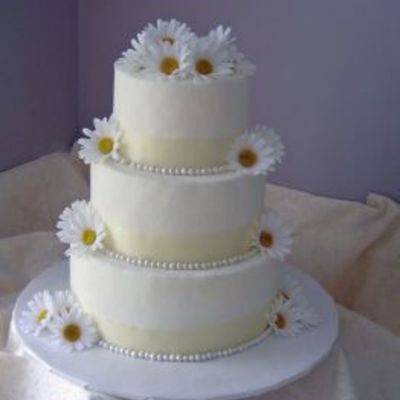 Ivory With Daisies