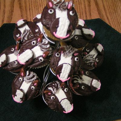 3D Horse Cupcakes