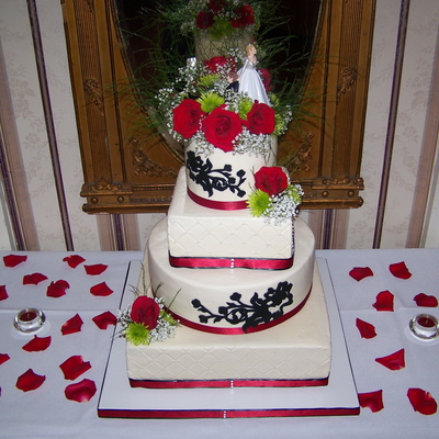Red & Black Wedding Cake