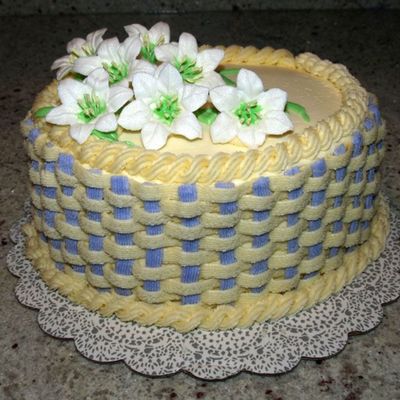 Easter Lilies Basketweave Cake