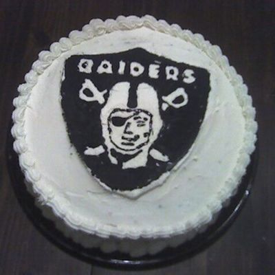 First_Cake_-_Raiders4.jpg