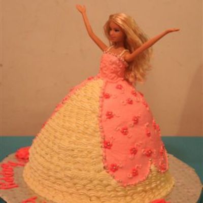 Barbie Cake
