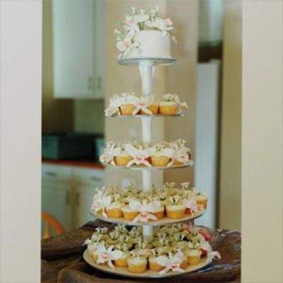 Orchid And Stephanotis Cupcake Wedding