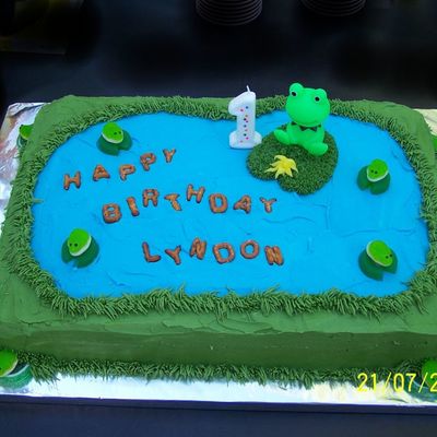 Frogs On The Pond Cake